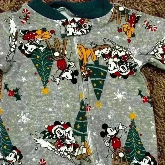 💙🩷Disney Newborn Zip-Up Holiday Pajamas with Mickey & Minnie Mouse Print - Picture 2 of 7